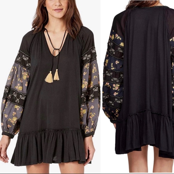 Sold - Picture 1 of 9